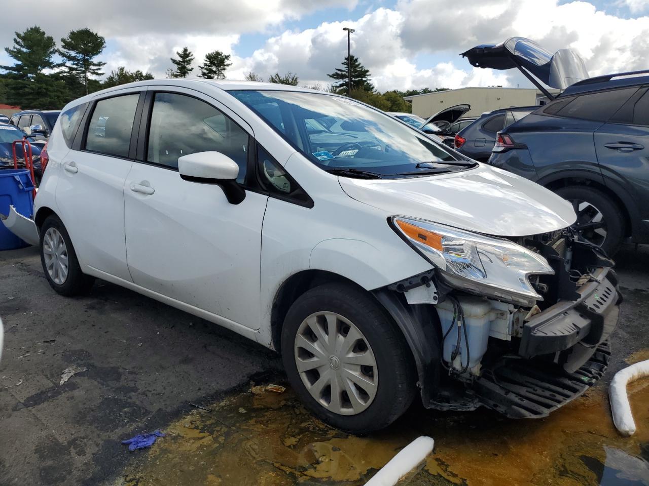 2016 NISSAN Versa Note