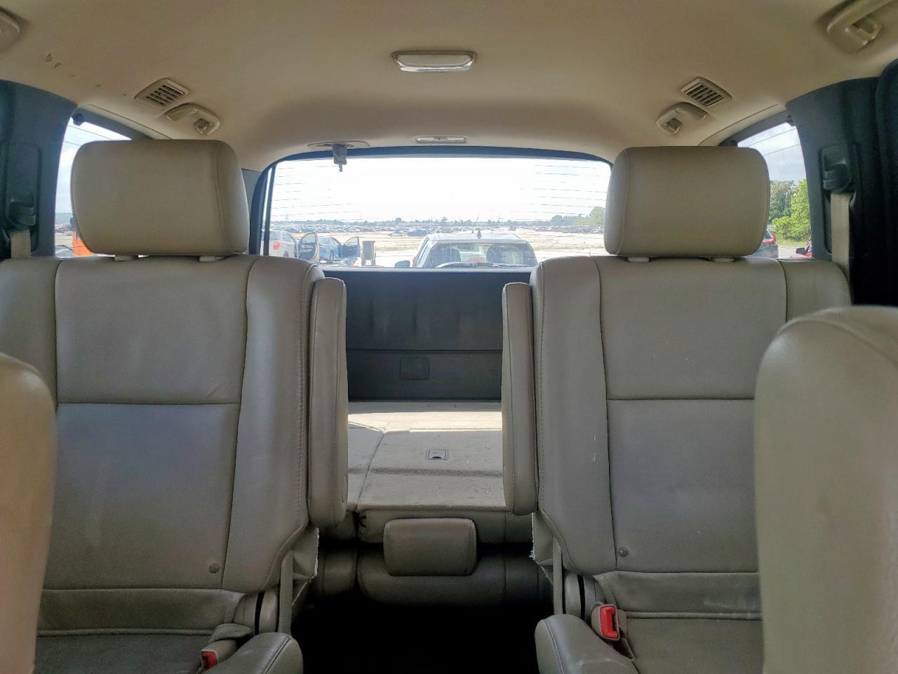 2013 TOYOTA Sequoia