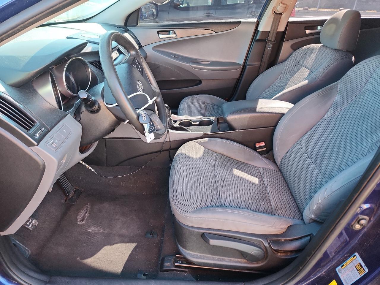 2011 HYUNDAI SONATA