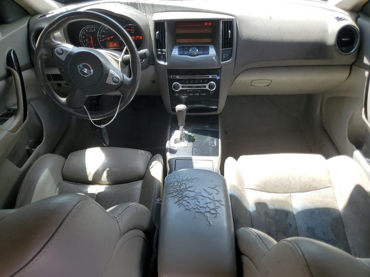 2009 NISSAN Maxima