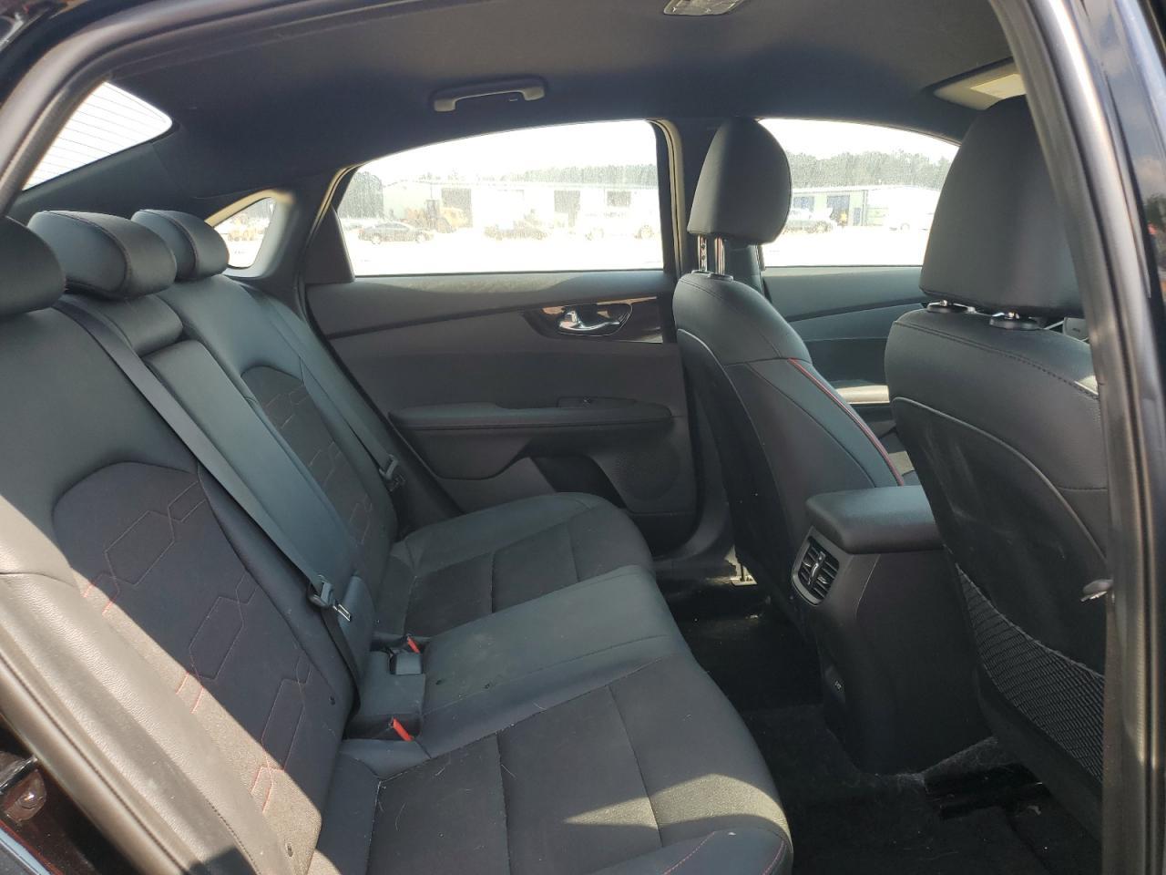 2024 KIA FORTE