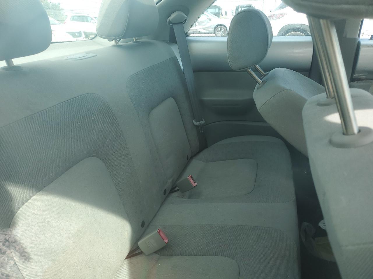 2002 VOLKSWAGEN Beetle