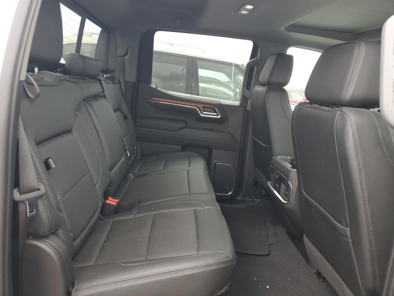 2023 GMC Sierra