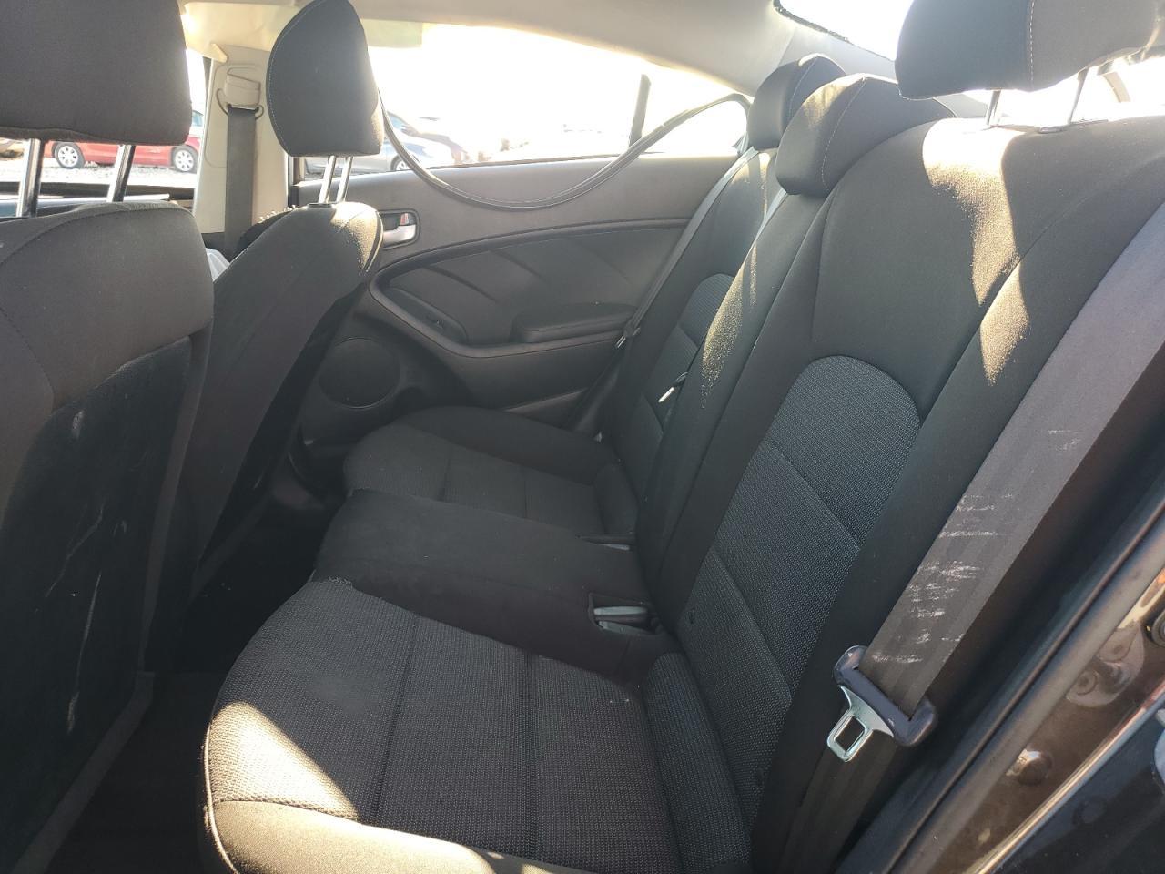 2017 KIA FORTE