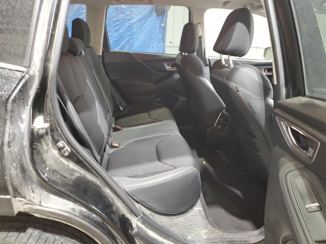 2019 SUBARU FORESTER