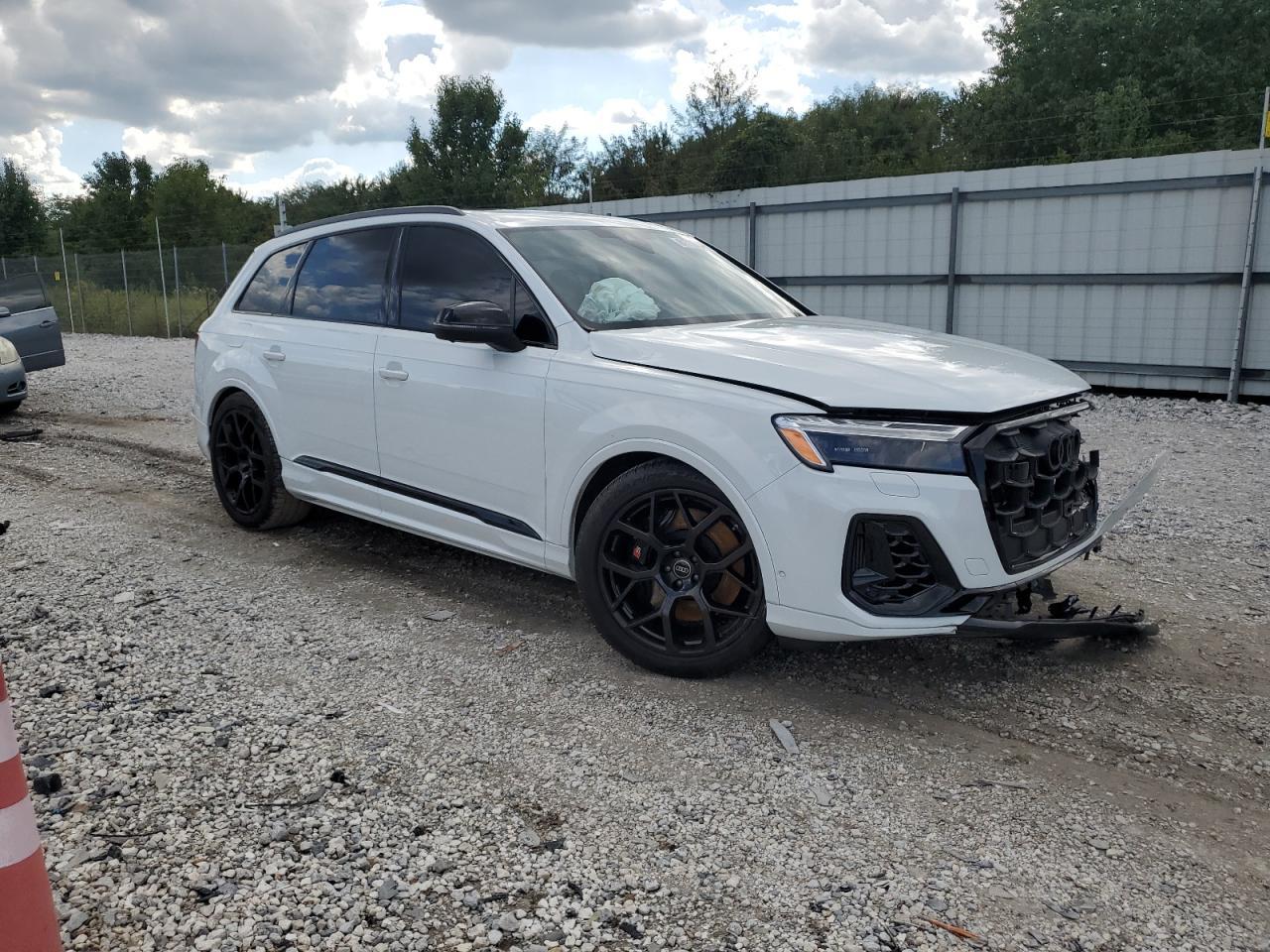 2025 AUDI SQ7
