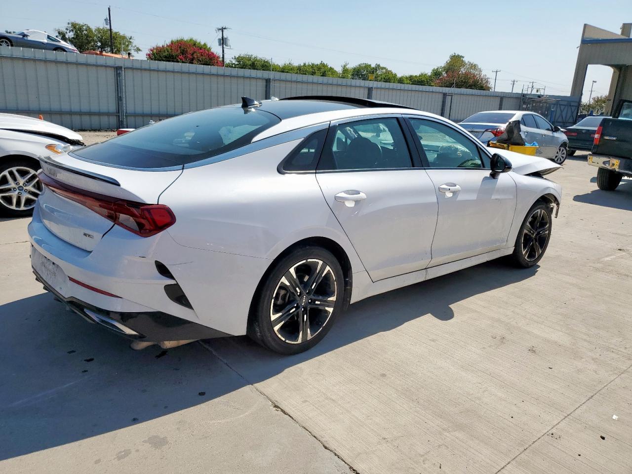 2023 KIA K5