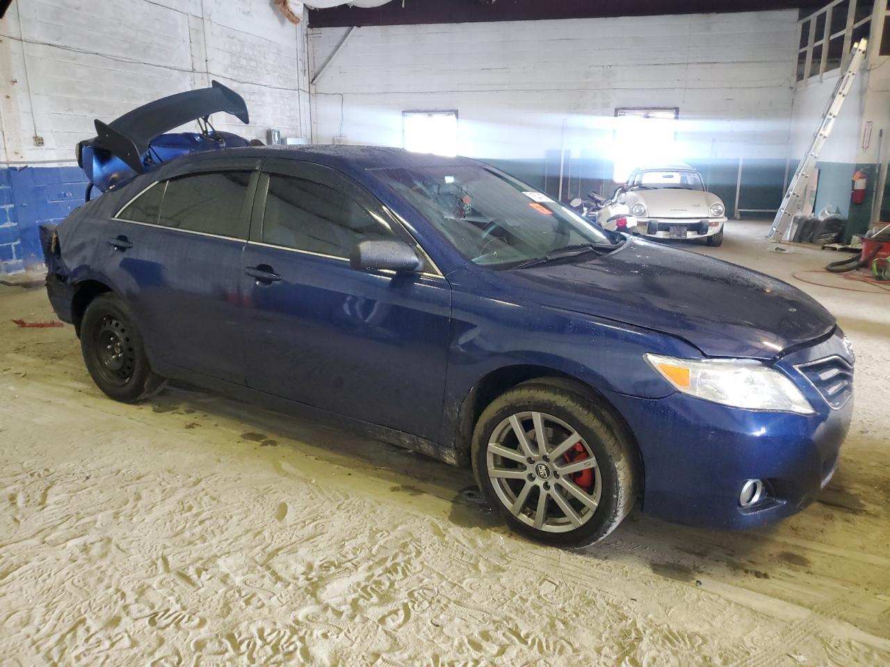 2010 TOYOTA CAMRY