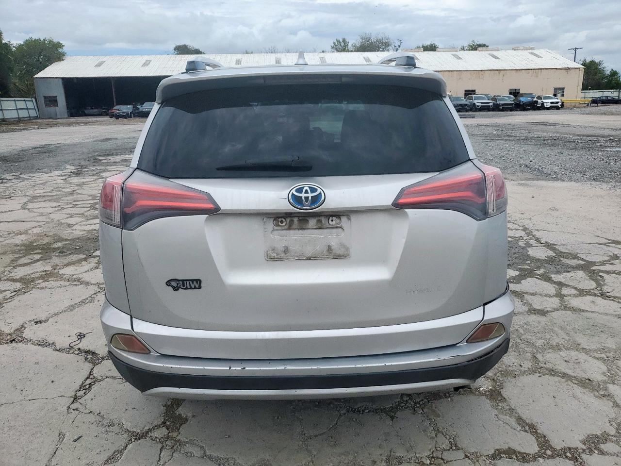 2016 TOYOTA RAV4