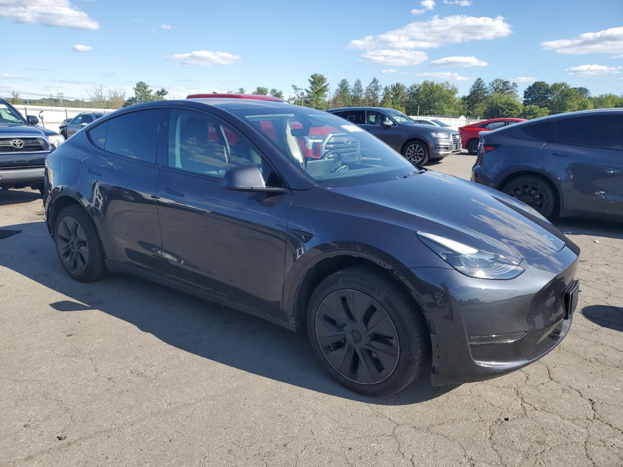 2024 TESLA MODEL Y