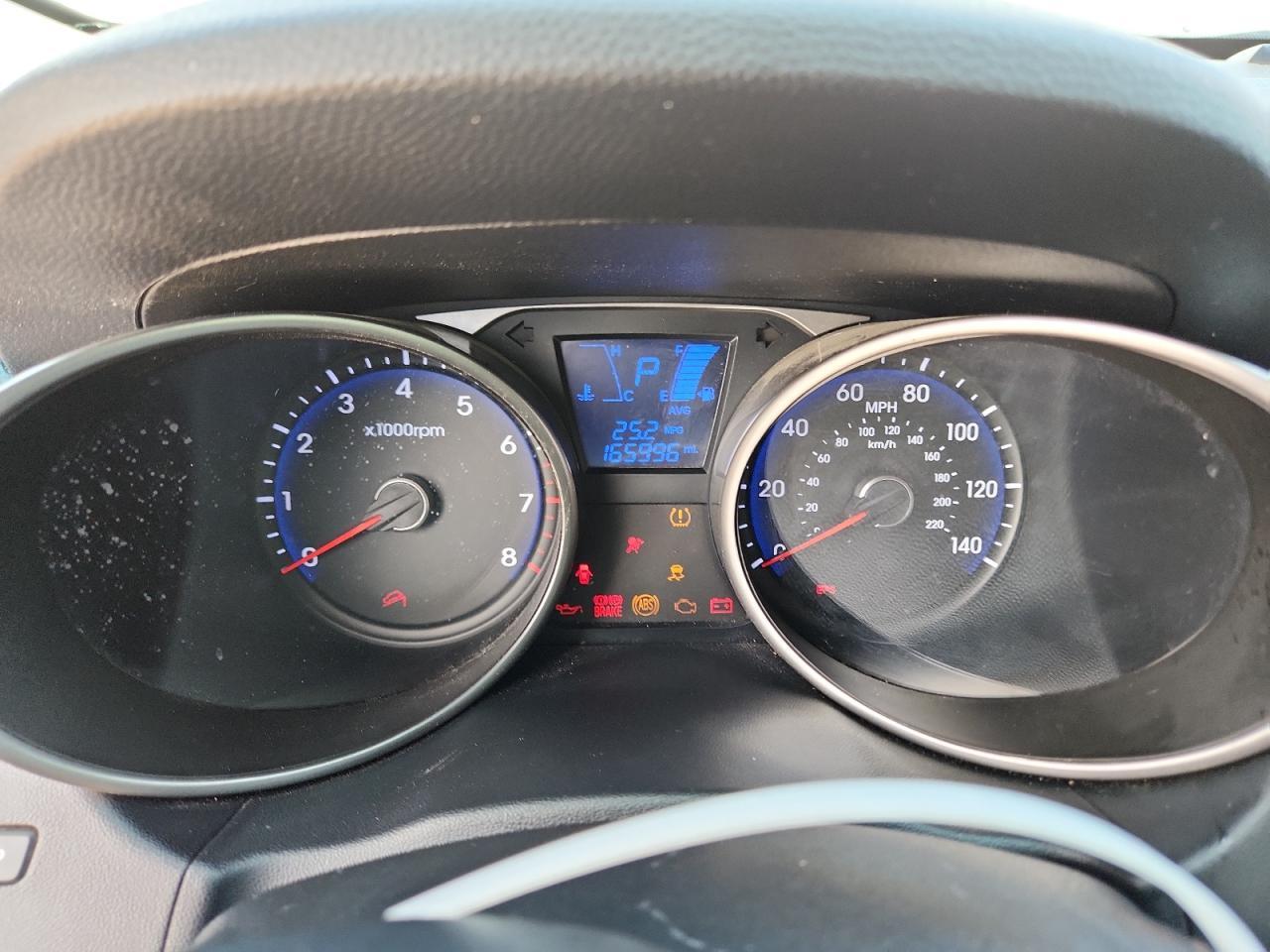 2011 HYUNDAI TUCSON