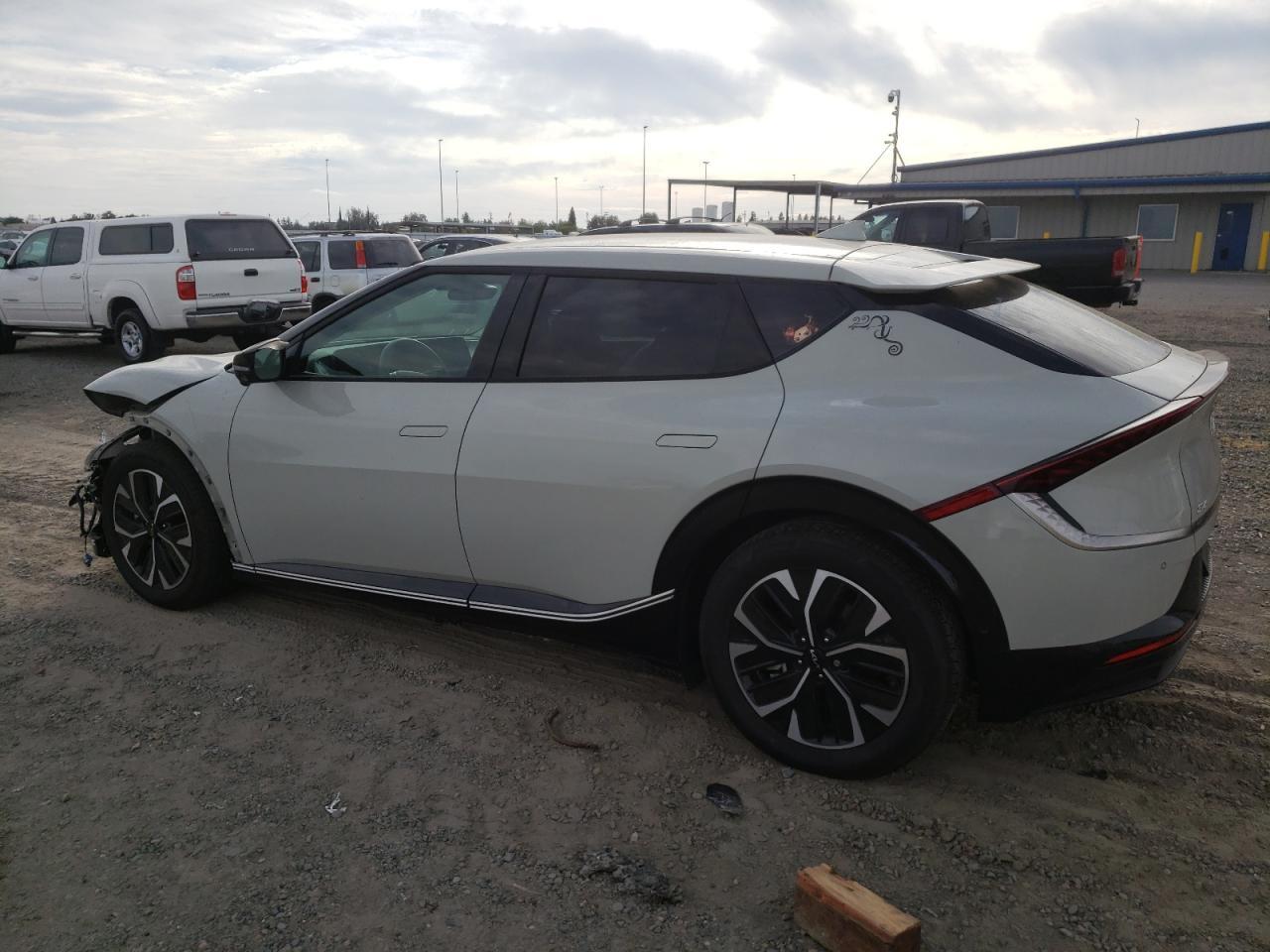2022 KIA EV6