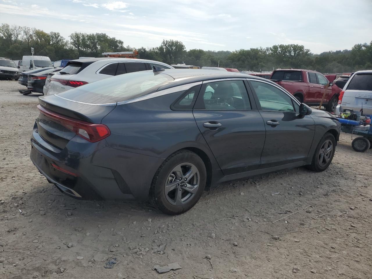 2022 KIA K5