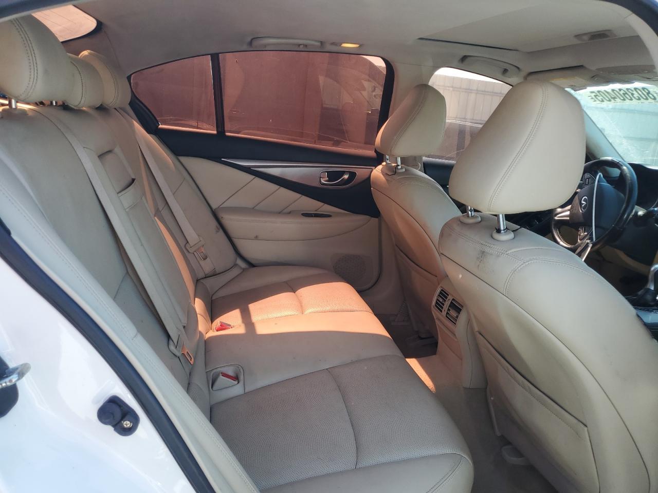 2014 INFINITI Q50
