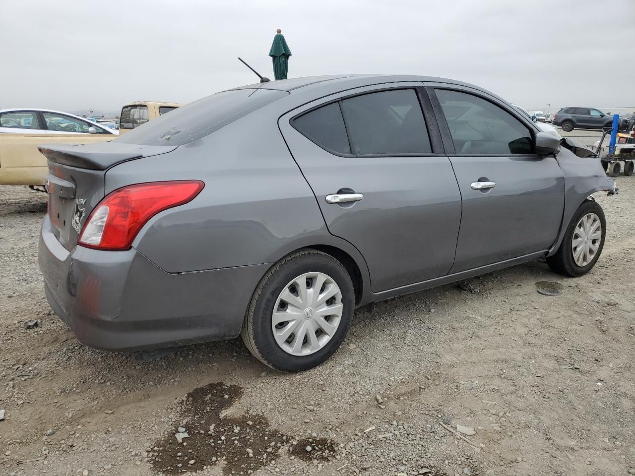 2019 NISSAN VERSA