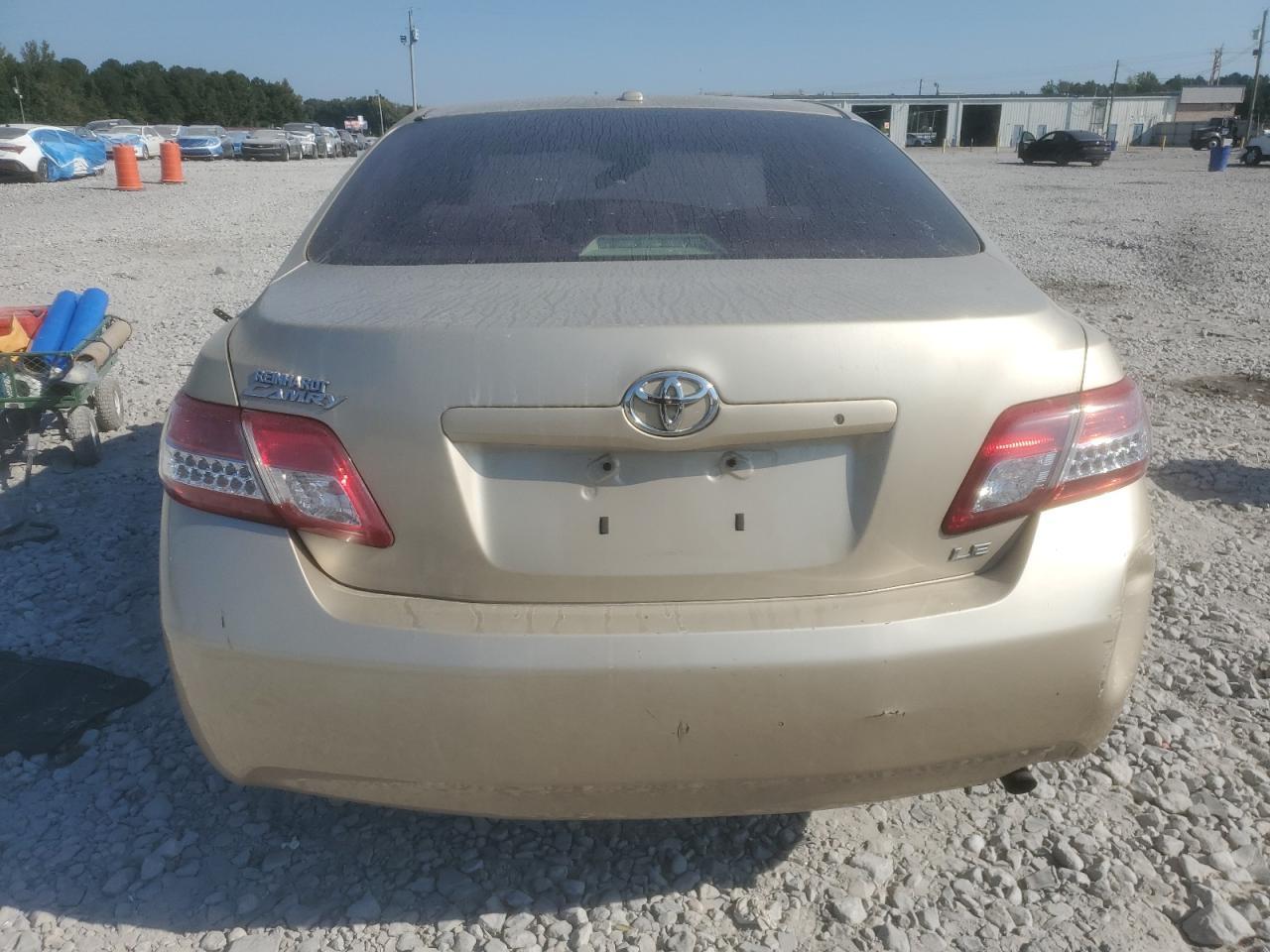 2010 TOYOTA CAMRY