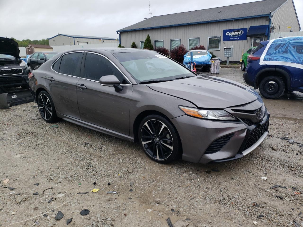 2018 TOYOTA CAMRY