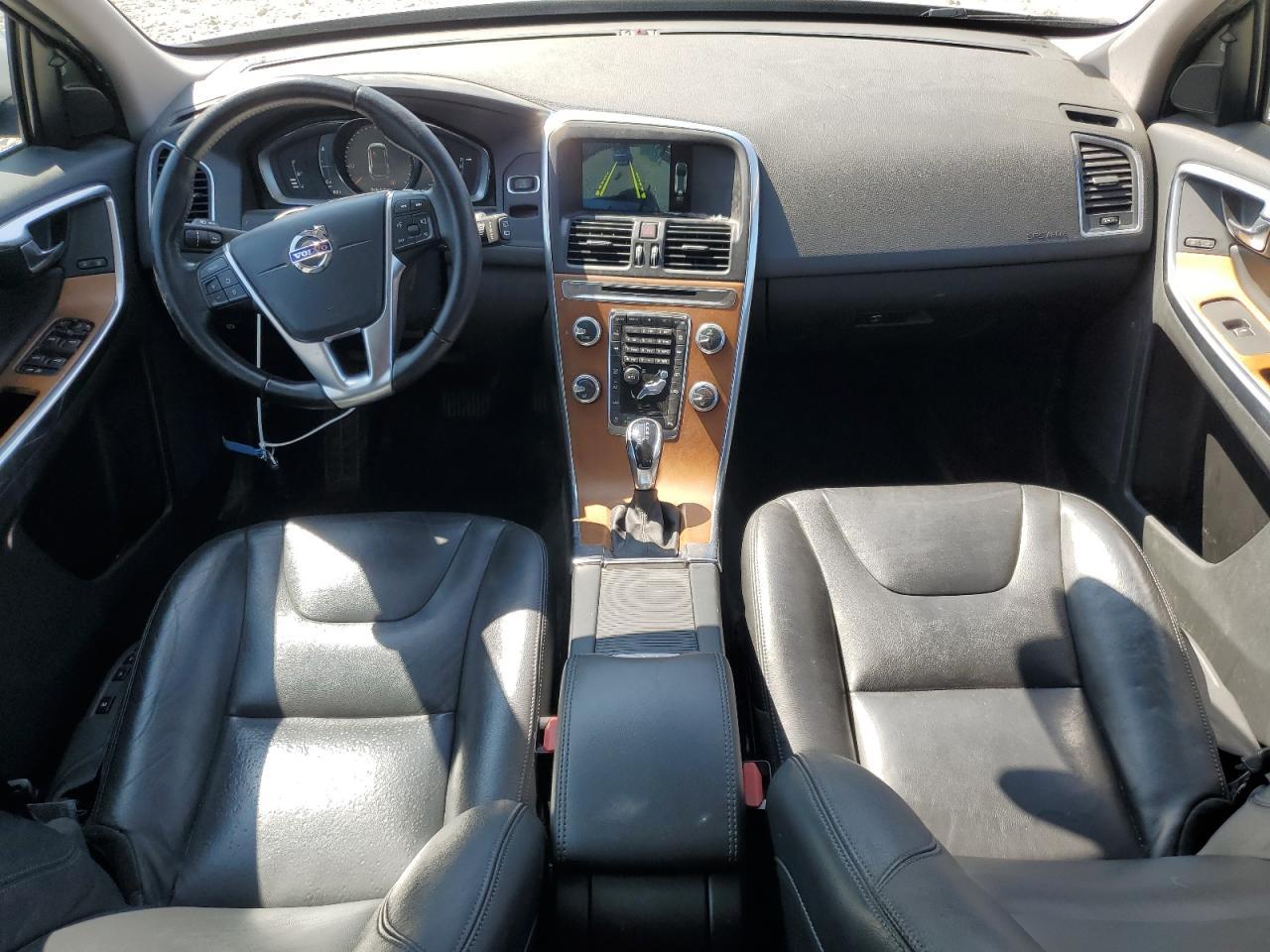 2017 VOLVO XC60