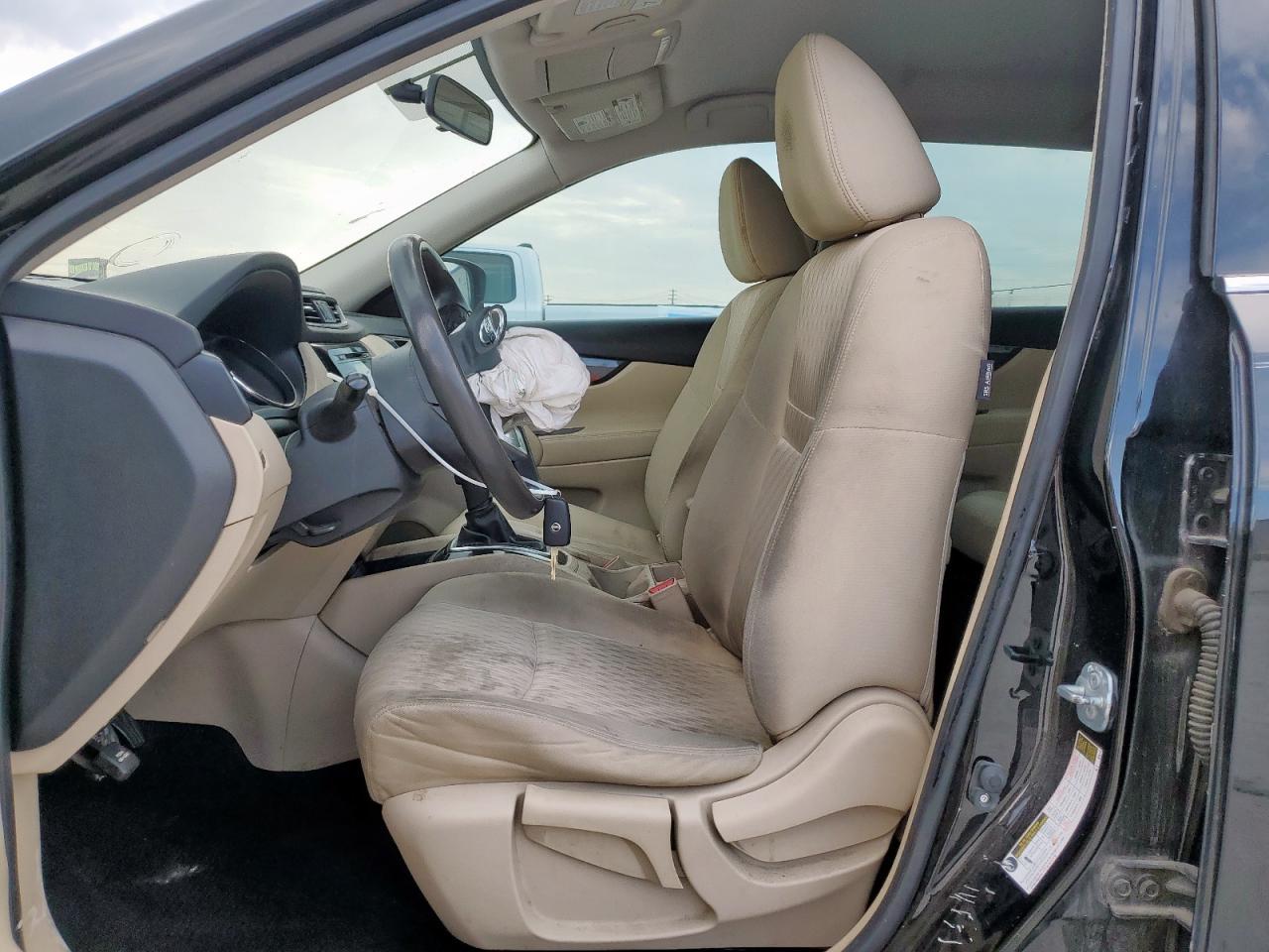 2017 NISSAN ROGUE