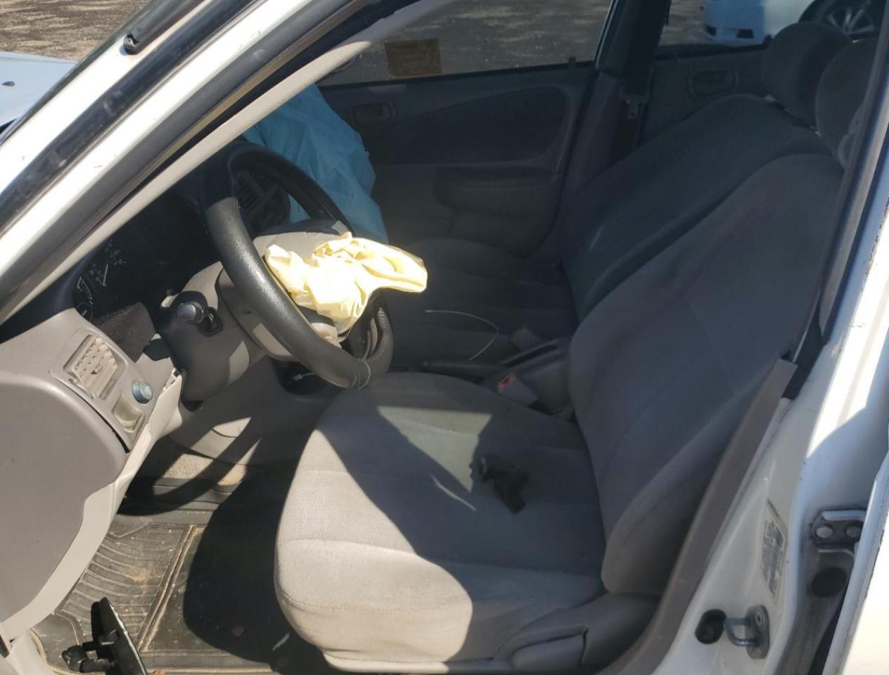 2001 TOYOTA COROLLA