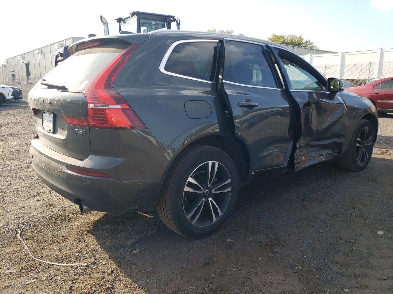 2023 VOLVO XC60