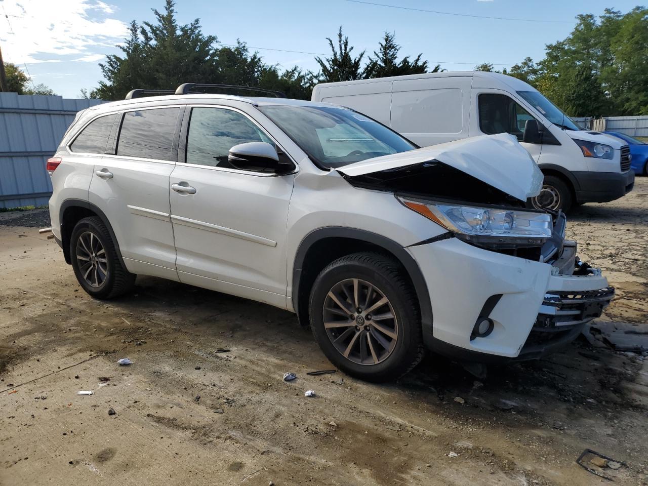2018 TOYOTA HIGHLANDER