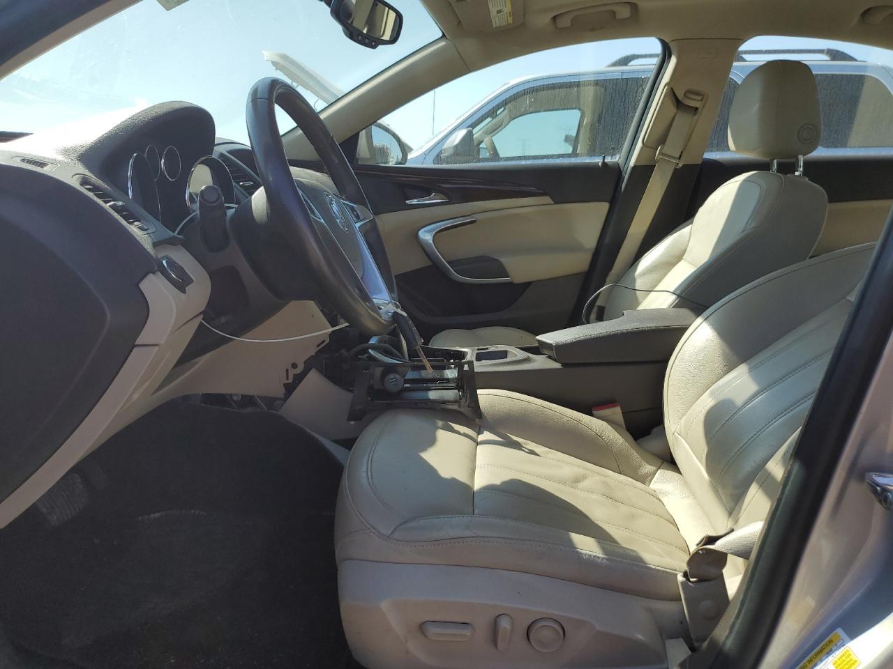 2011 BUICK Regal