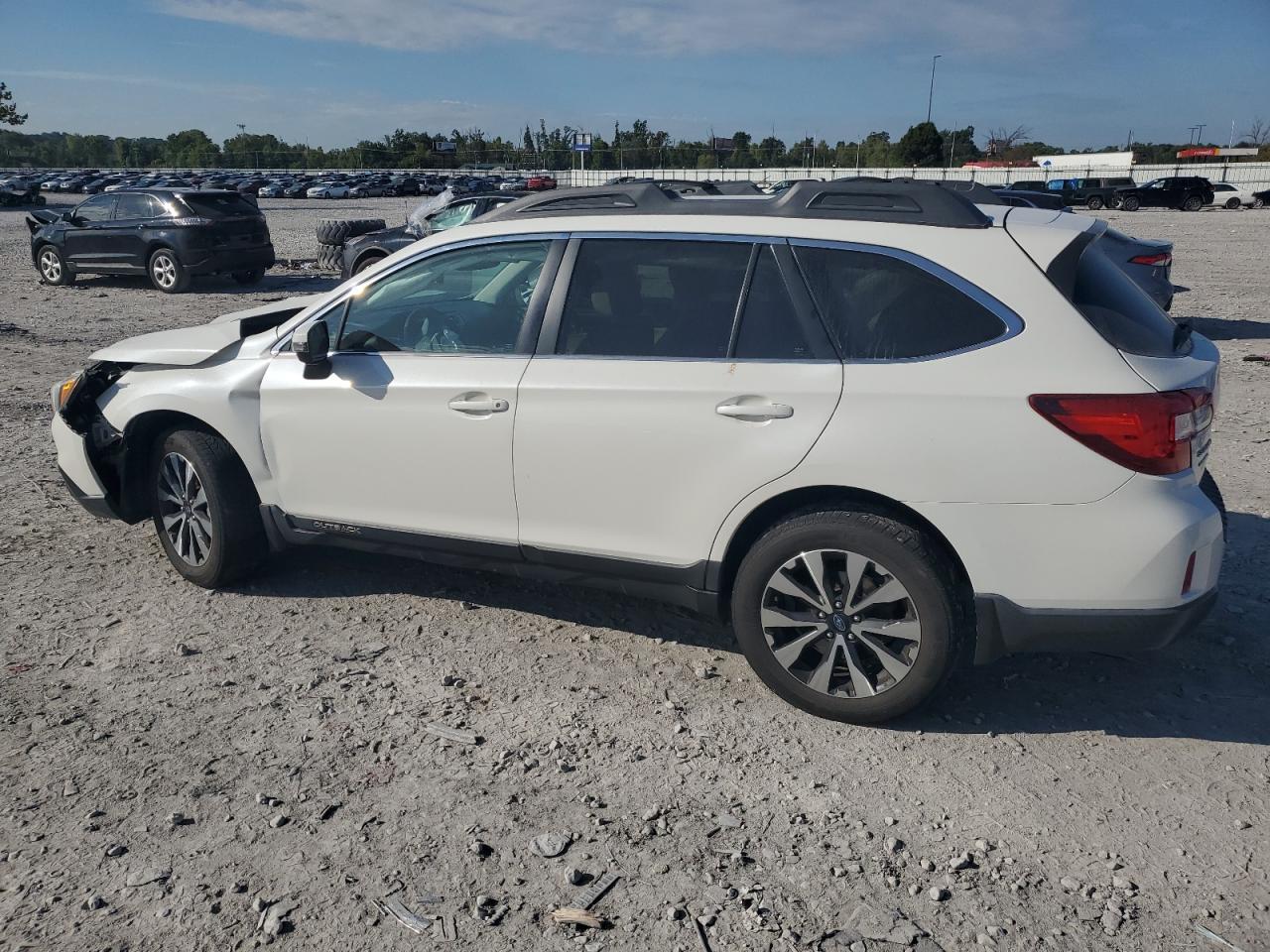2015 SUBARU Outback