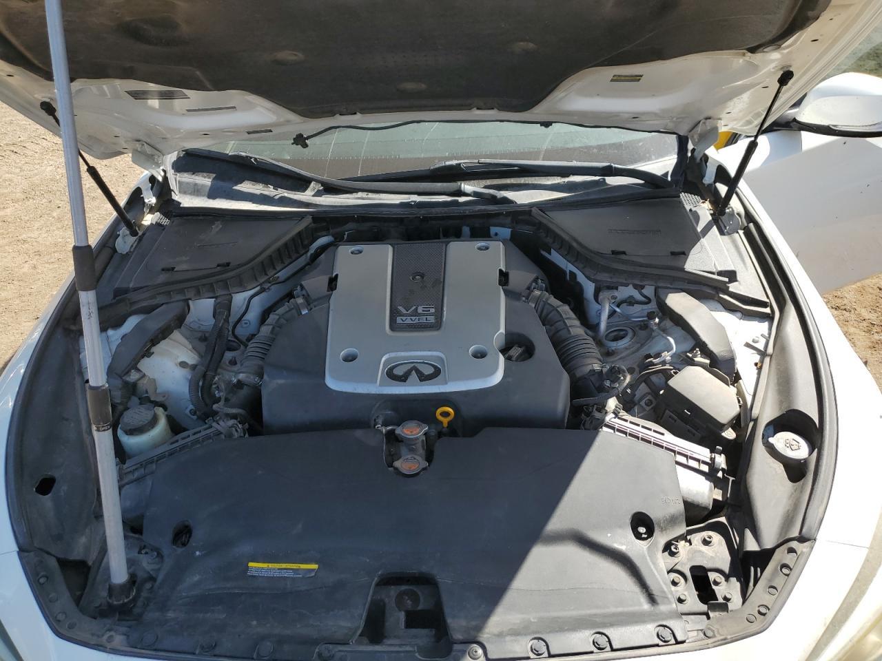 2014 INFINITI Q50
