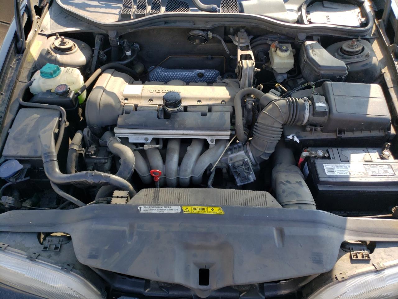 2000 VOLVO S70