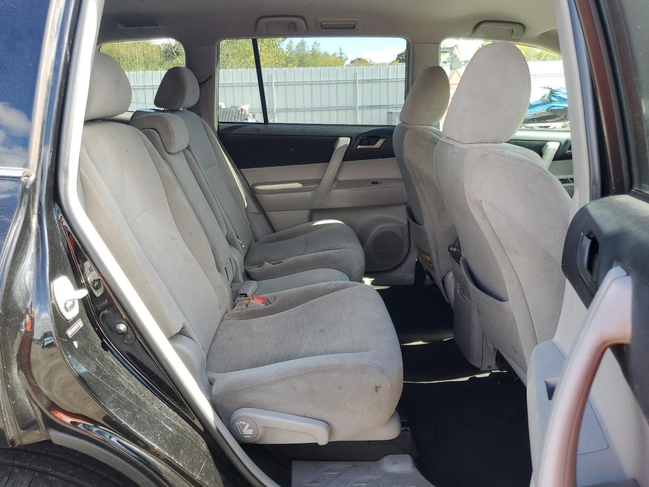 2012 TOYOTA HIGHLANDER