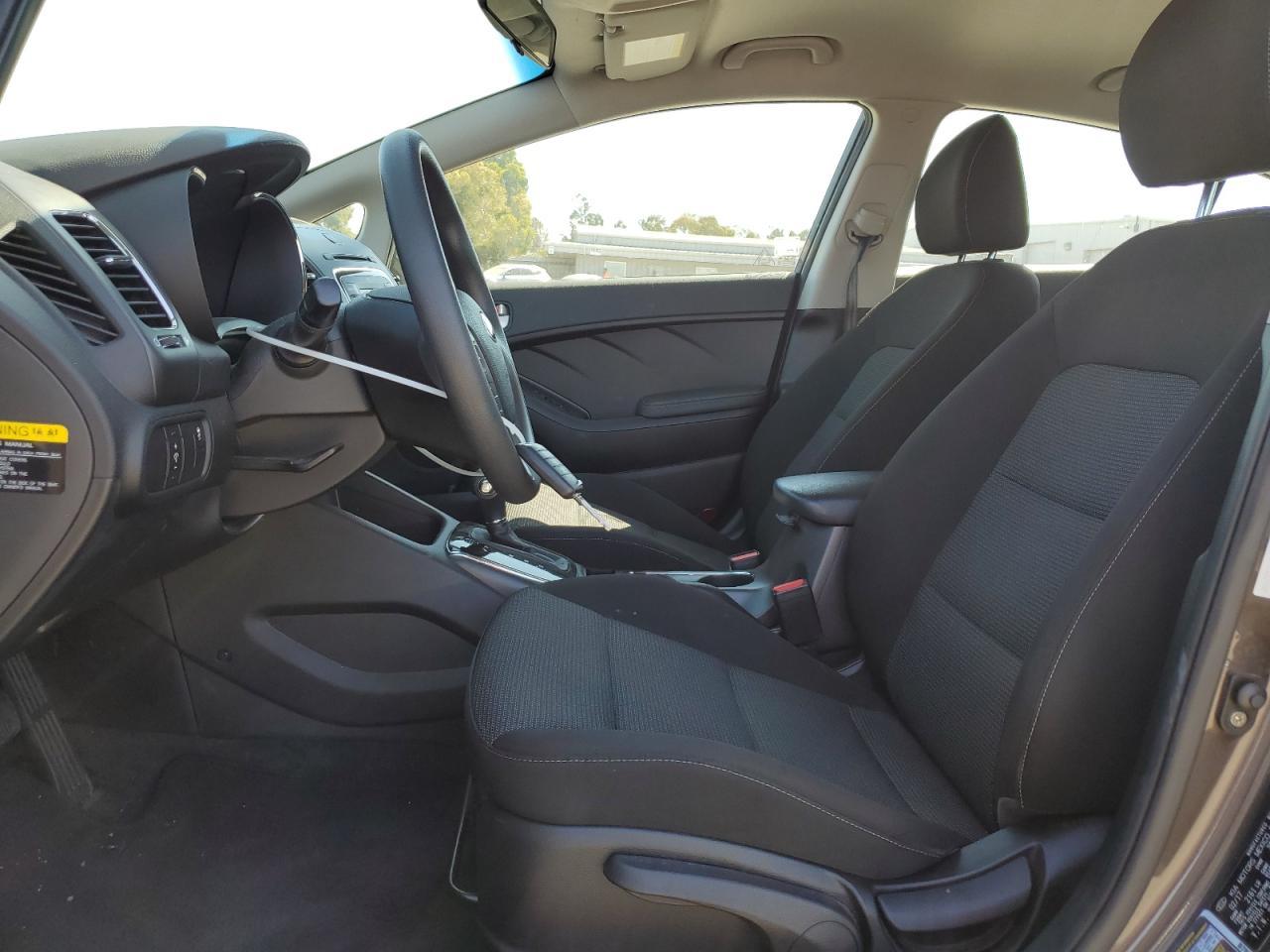 2017 KIA FORTE