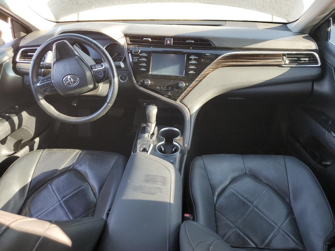2018 TOYOTA CAMRY