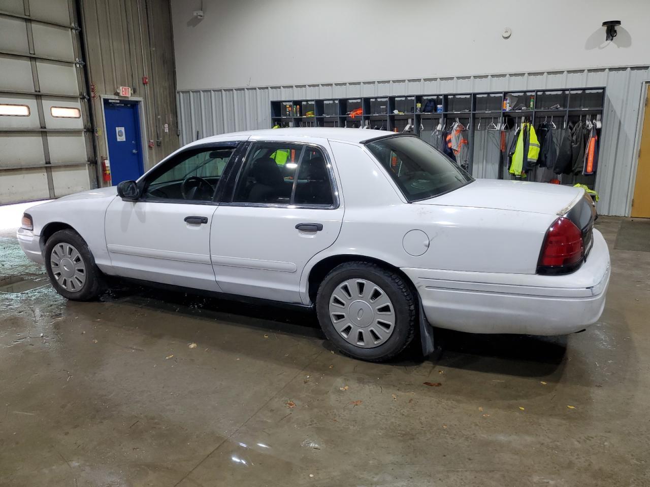 2008 FORD Crown Victoria