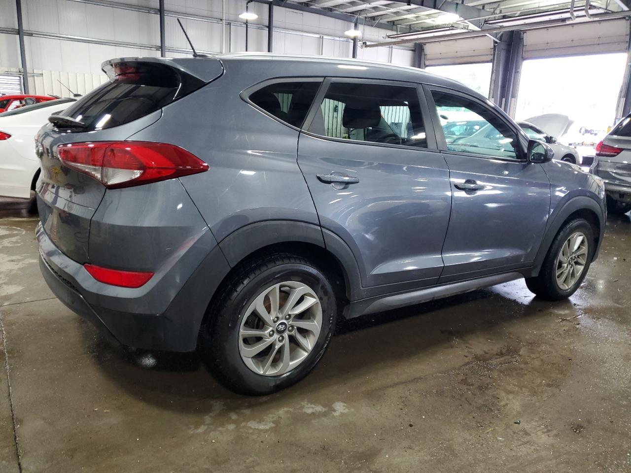 2016 HYUNDAI TUCSON