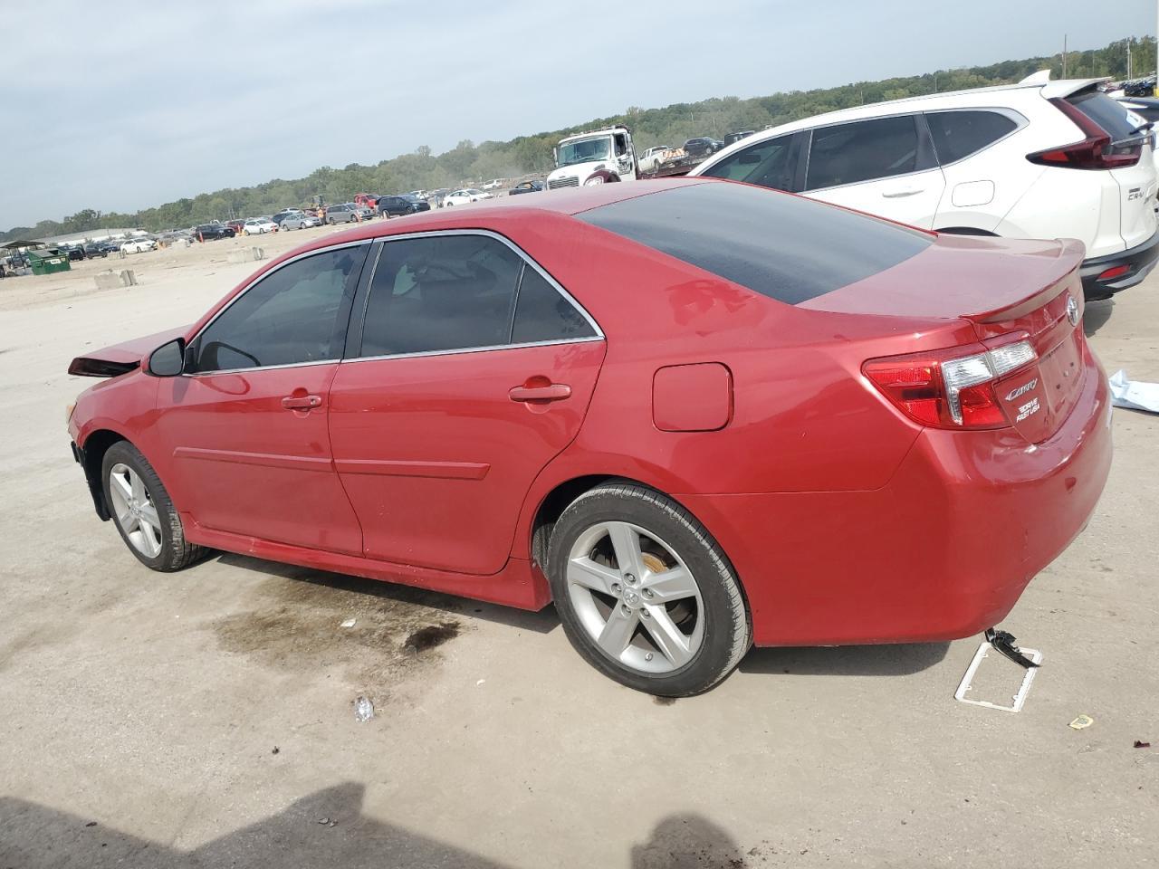 2014 TOYOTA CAMRY
