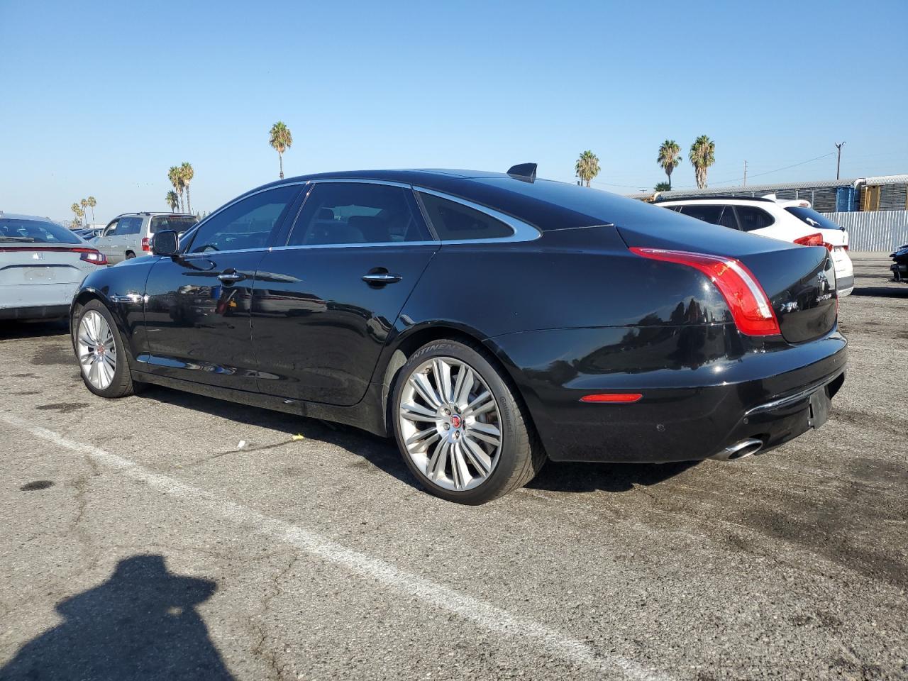 2017 JAGUAR Xj-Series