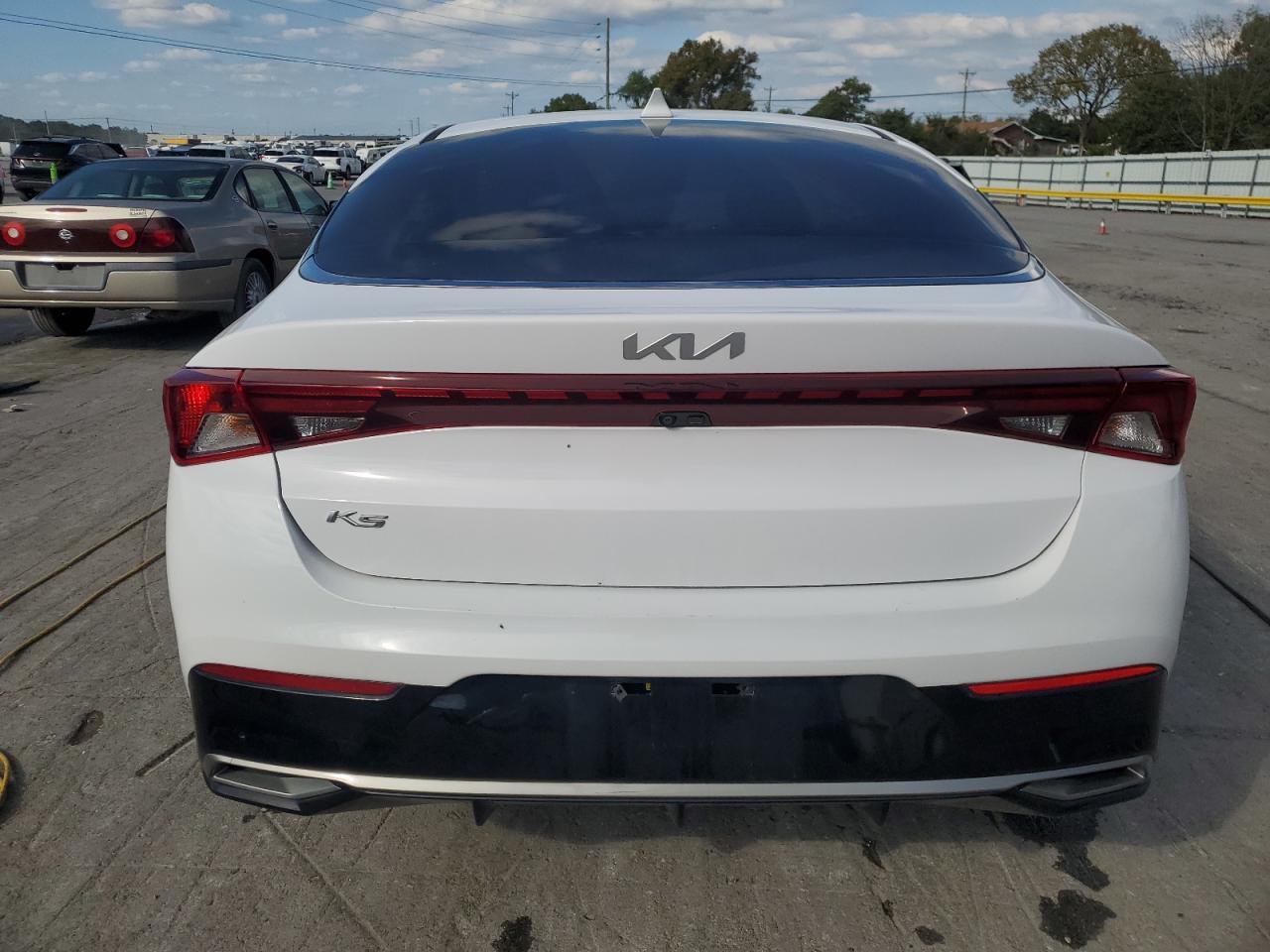 2022 KIA K5