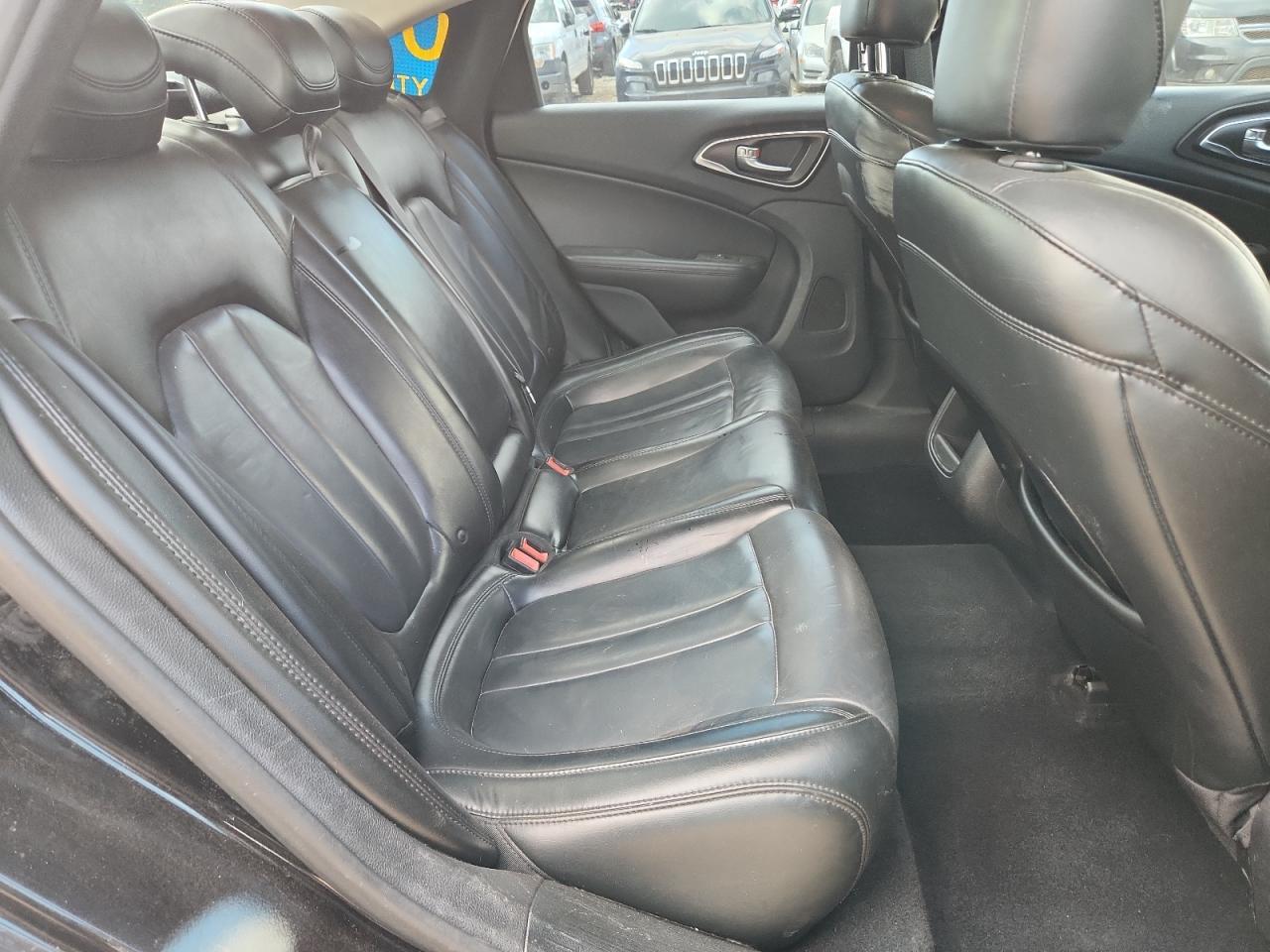 2017 CHRYSLER 200