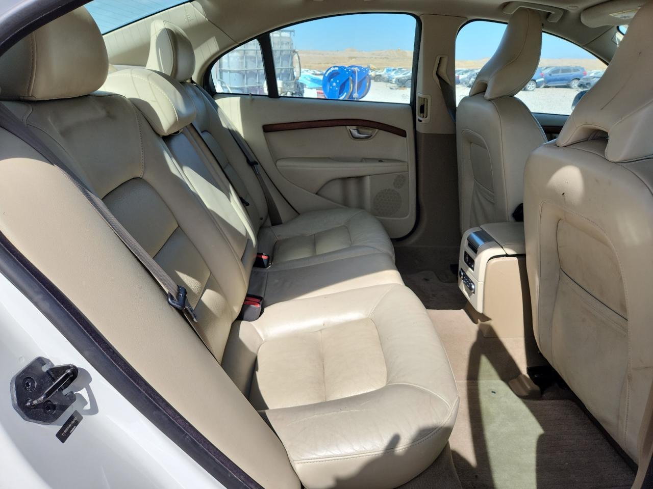 2010 VOLVO S80