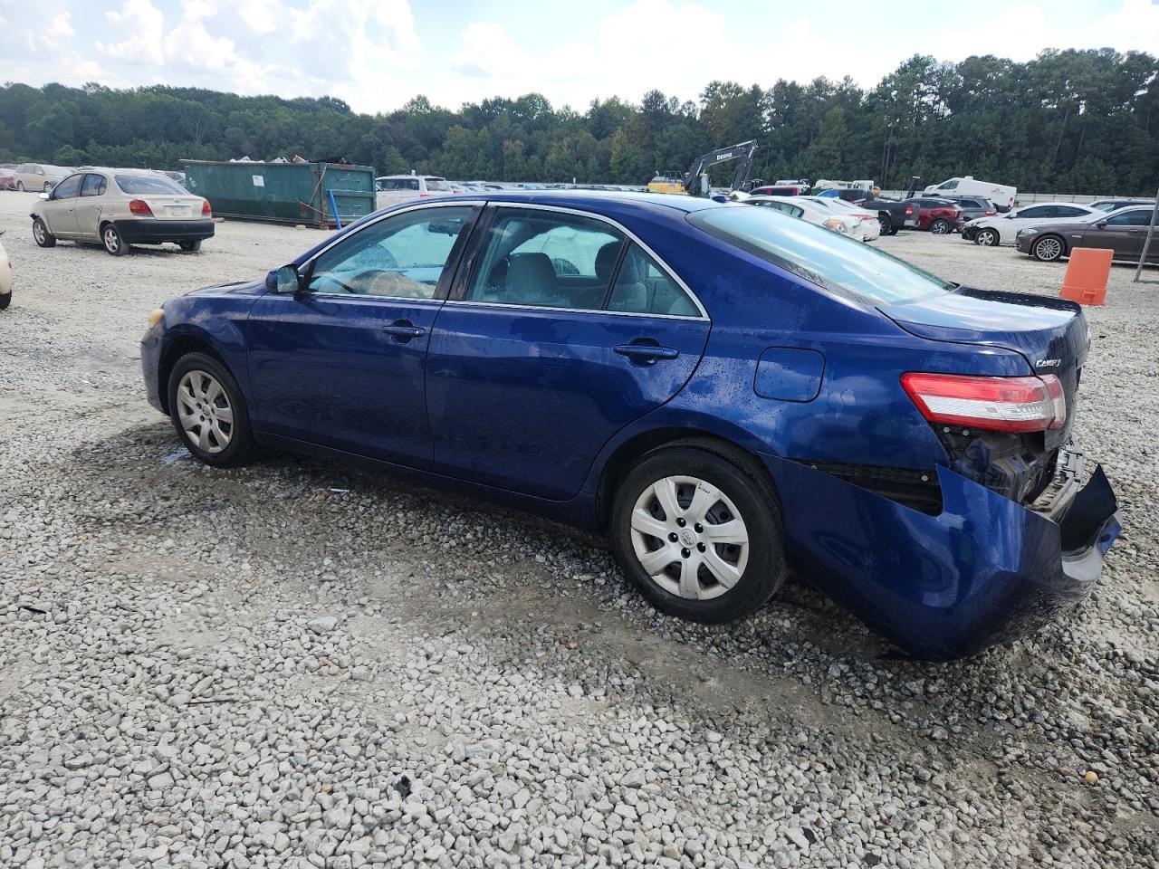 2011 TOYOTA CAMRY