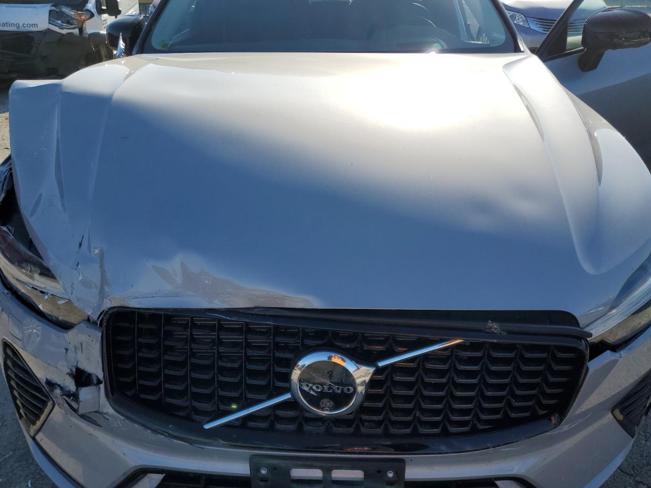 2025 VOLVO XC60