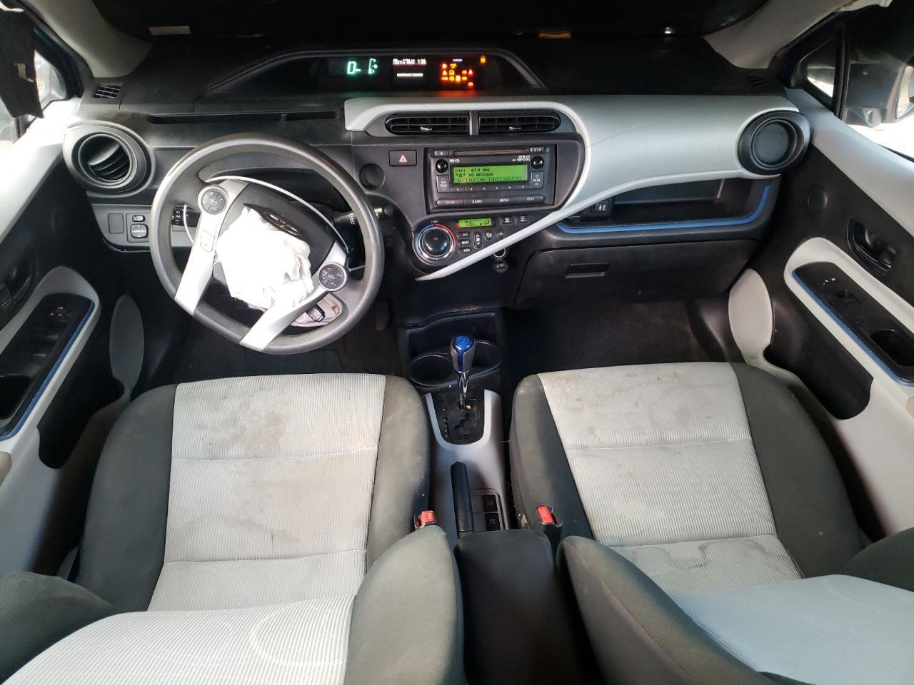 2012 TOYOTA Prius c