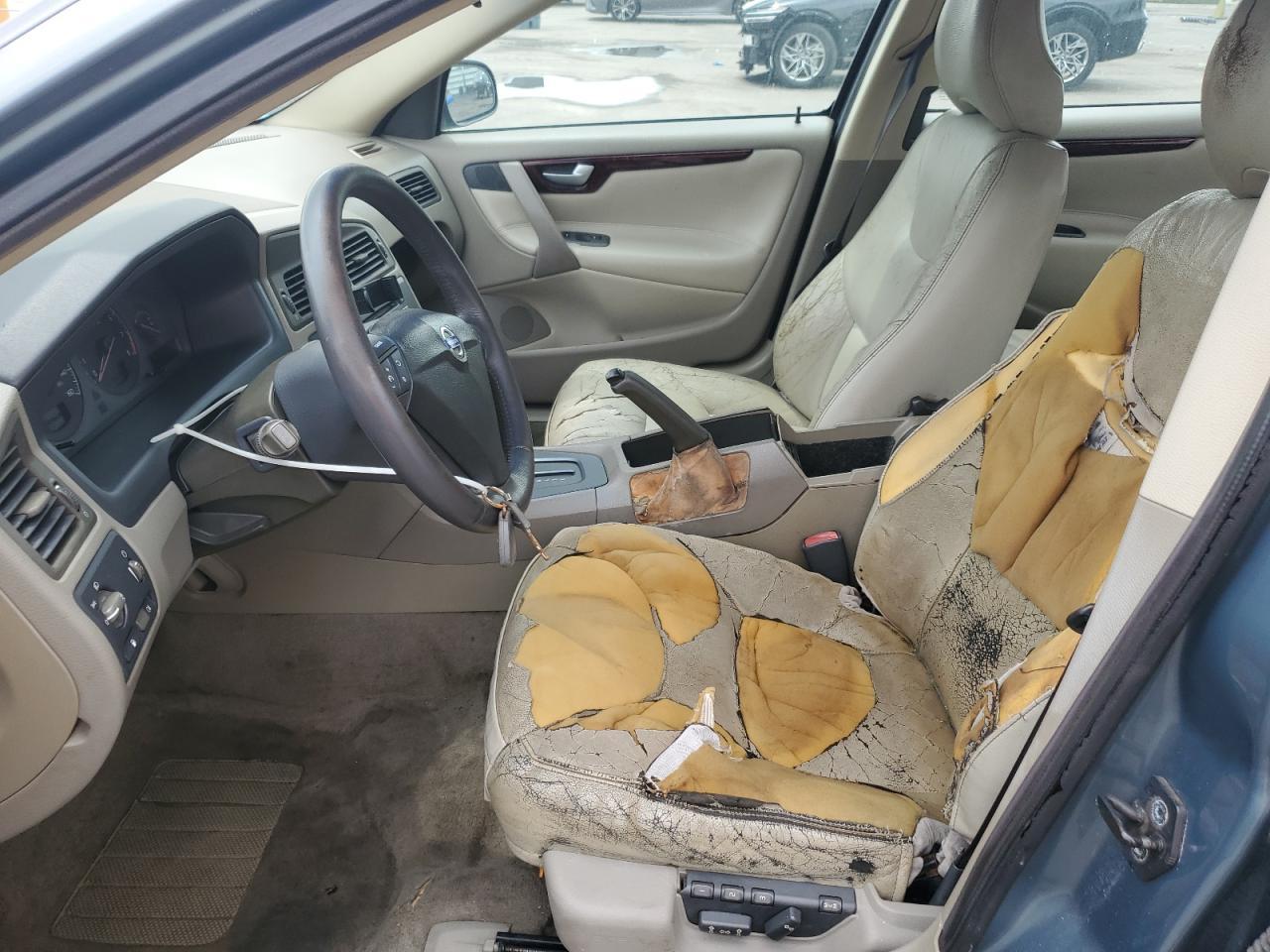 2003 VOLVO S60