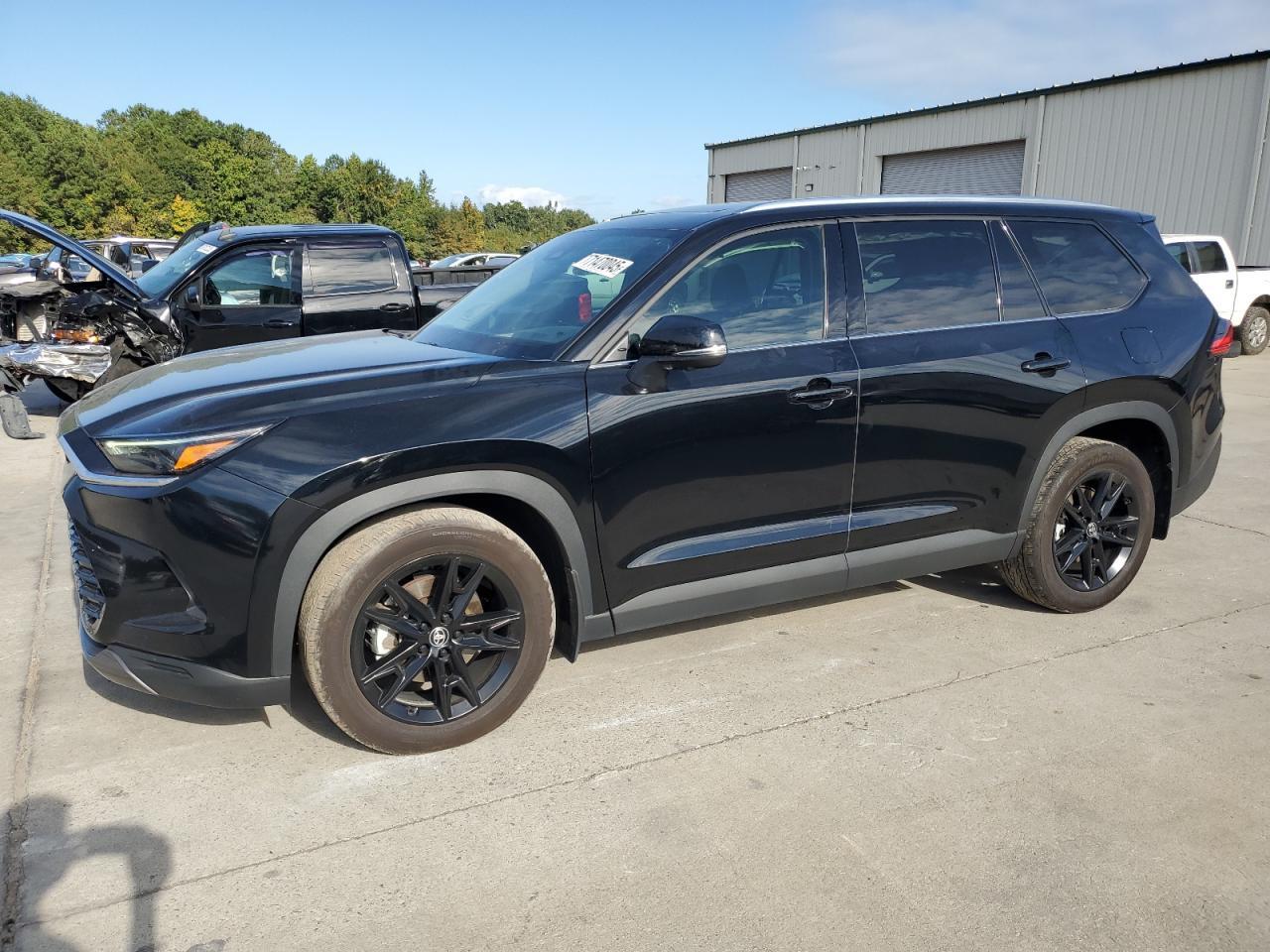 2024 TOYOTA HIGHLANDER