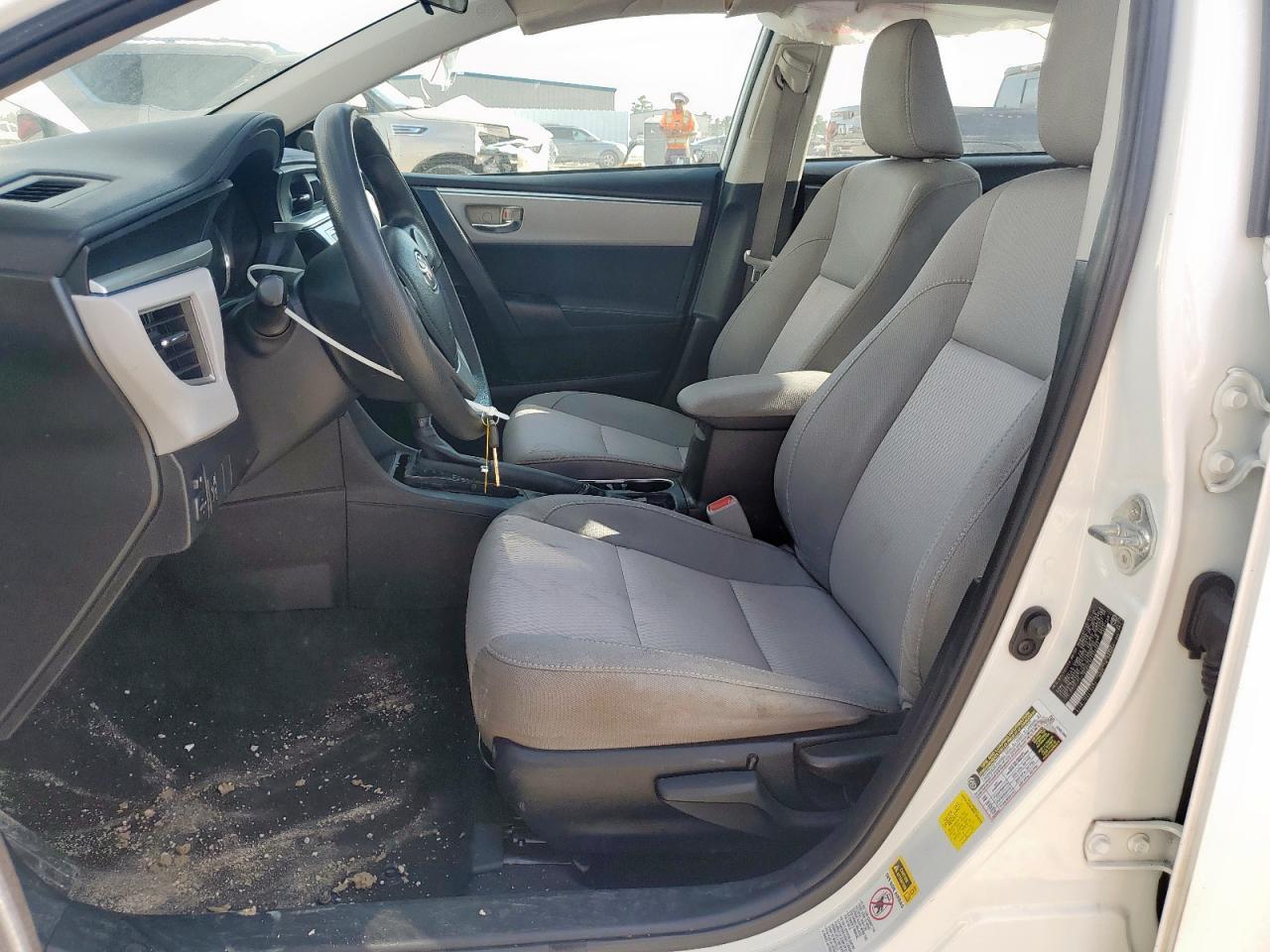 2015 TOYOTA COROLLA
