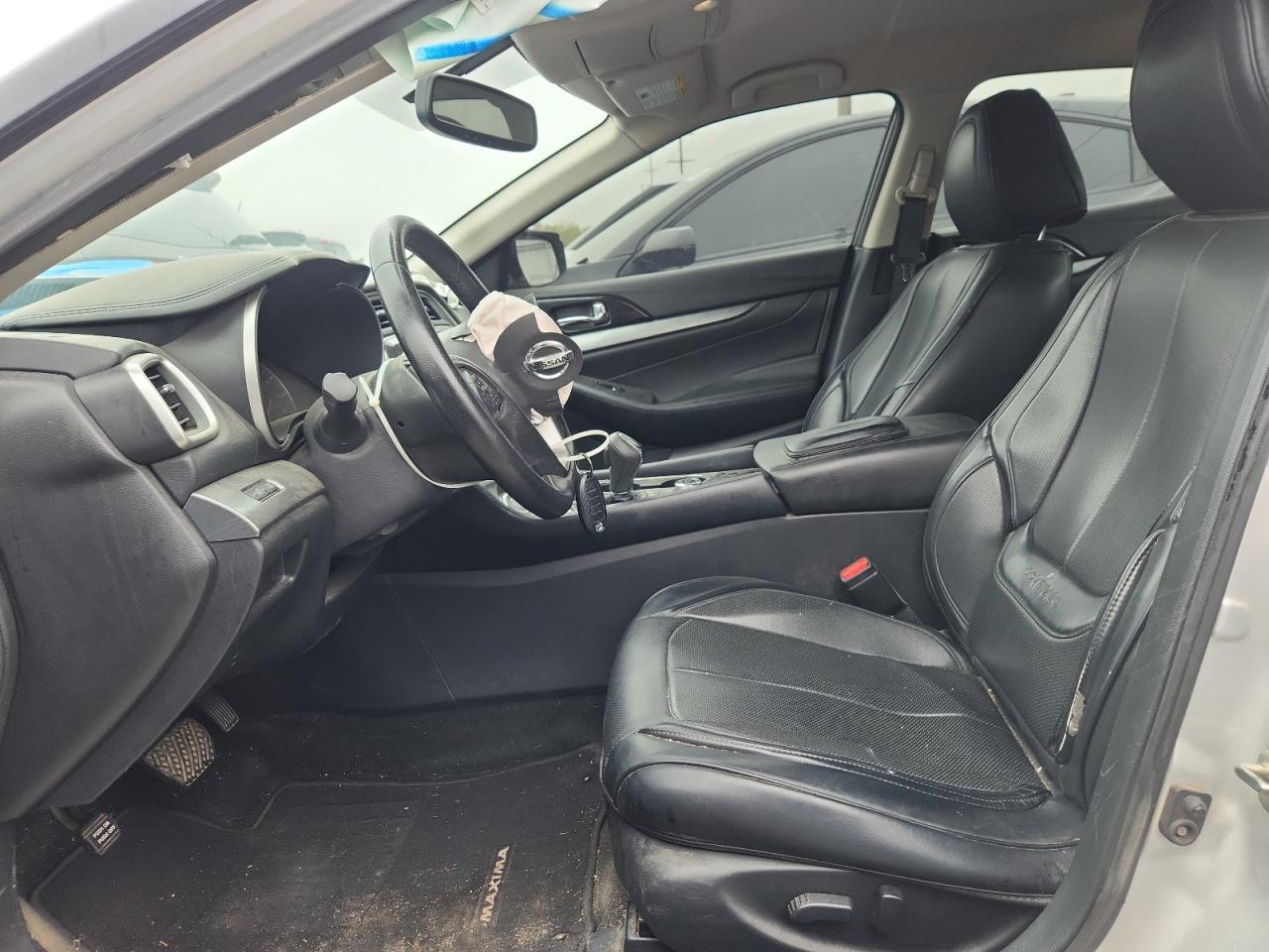 2017 NISSAN Maxima
