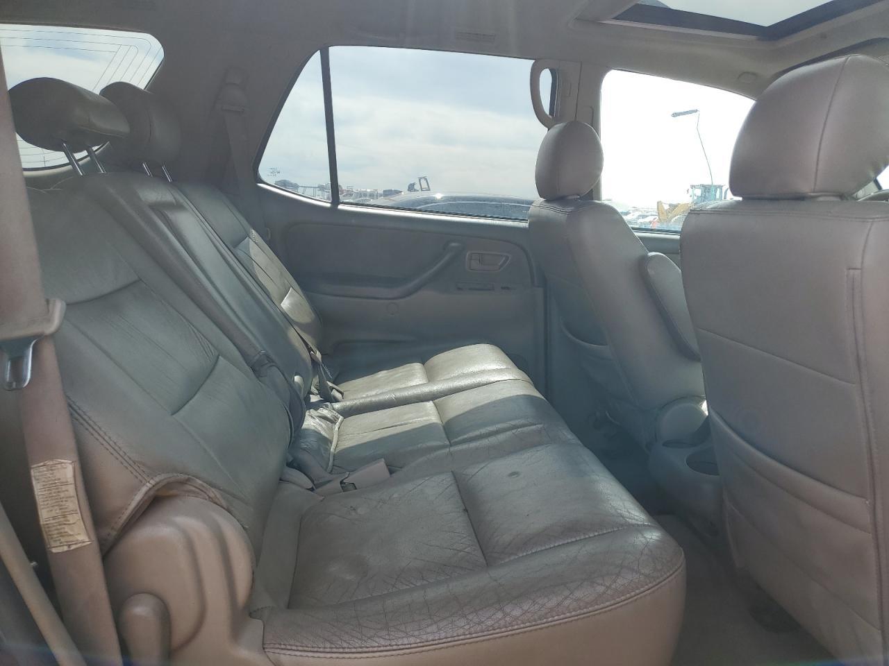 2006 TOYOTA Sequoia