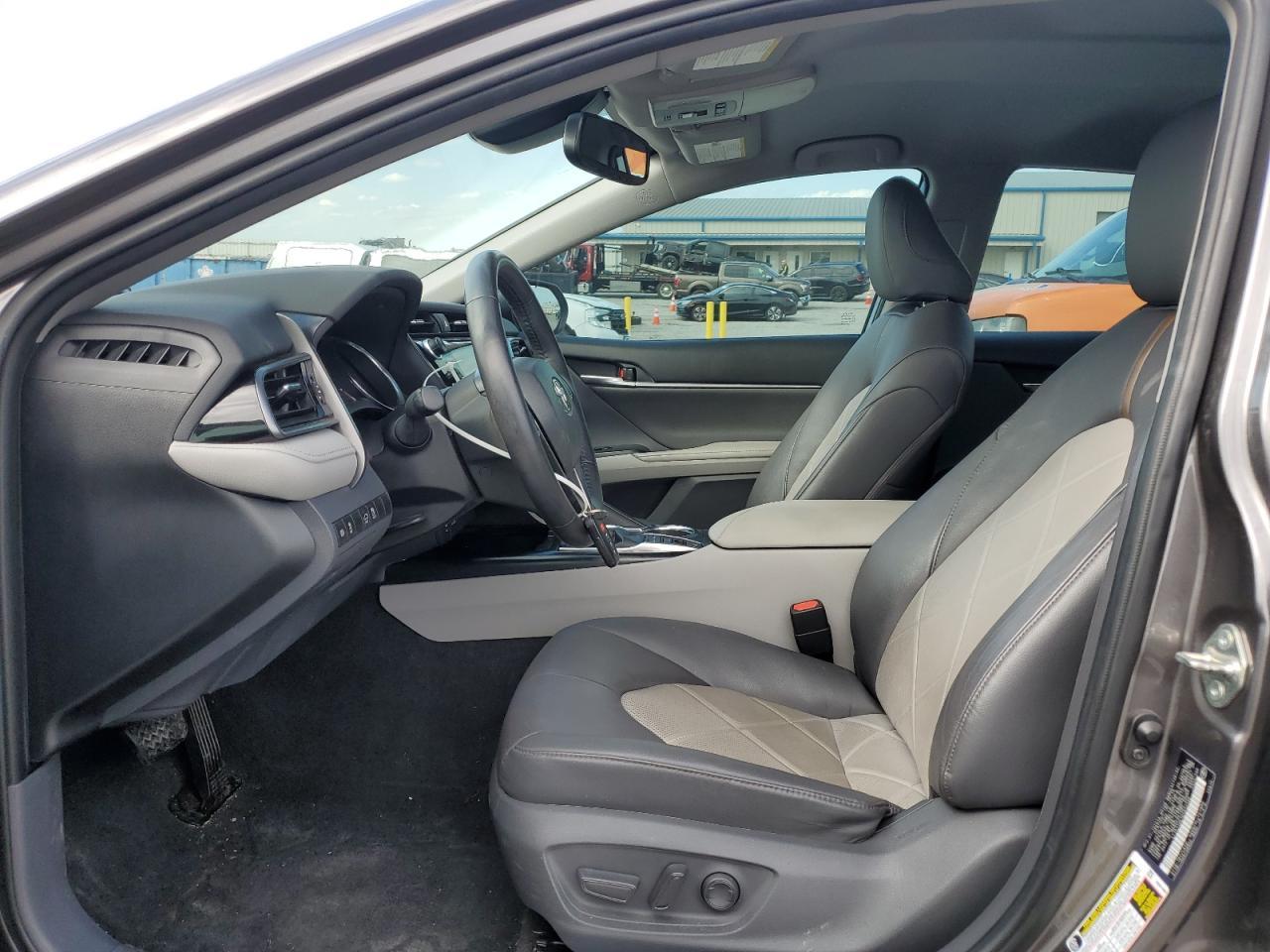 2019 TOYOTA CAMRY