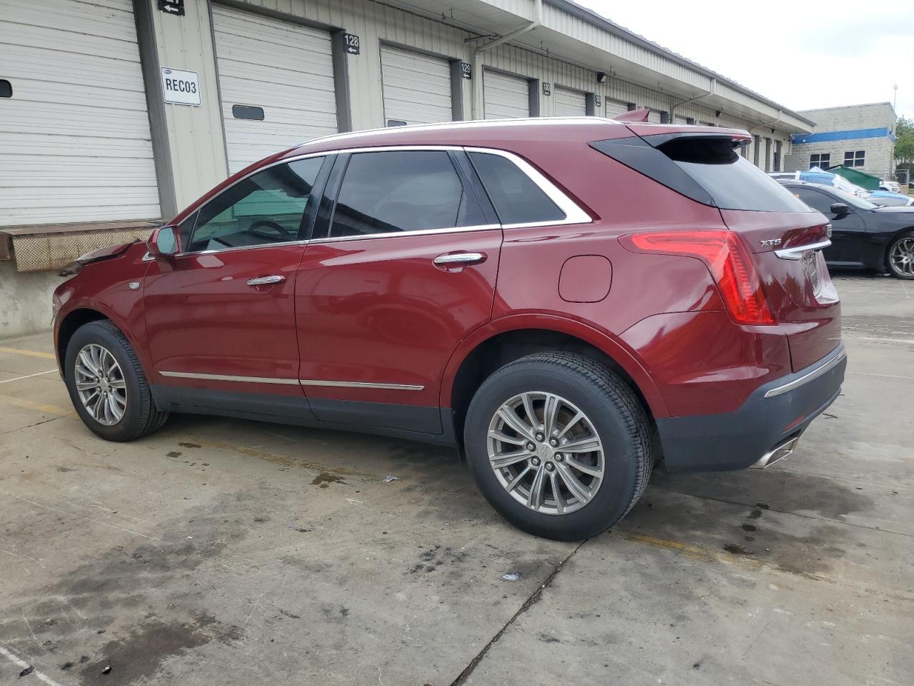 2017 CADILLAC XT5